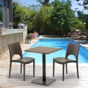 Vierkante tafel 60x60 cm Zwart onderstel en Houten top met 2 gekleurde stoelen Paris Kiss Keuze