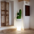 Moderne kolom plantenhouder lichtgevende bloempot Messapico Aanbieding