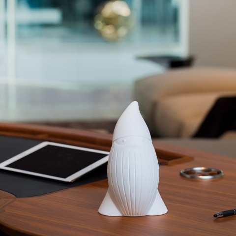 Moderne tuinbeeld Nano voor binnen en buiten van polyethyleen Baddy Mini Aanbieding
