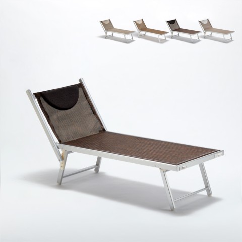 Ligstoel op zeestrand Santorini Sun Limited Edition