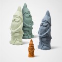 Moderne tuinbeeld tuinornament gnomo Nino voor binnen en buiten in polygonaal design 