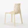Vierkante salontafel wit 70x70 cm met stalen onderstel en 2 gekleurde stoelen Gruvyer Patio 
