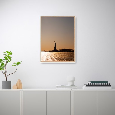 Fotoprint zonsondergang Vrijheidsbeeld lijst 30x40cm Unika 0031 Aanbieding