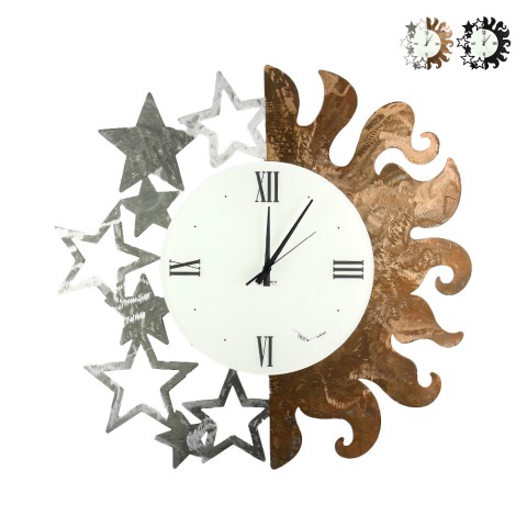 Handgemaakte metalen wandklok rond zon en sterren Ceart Aanbieding