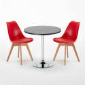 Ronde salontafel zwart 70x70 cm met stalen onderstel en 2 gekleurde stoelen Nordica Cosmopolitan 
