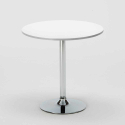 Ronde salontafel wit 70x70 cm en 2 gekleurde stoelen Barcellona Long Island 