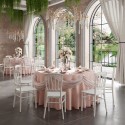 Design klassieke stoel voor buitenhuwelijksceremonies in het restaurant Divina Model