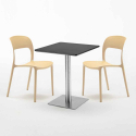 Vierkante tafel 60x60 cm Stalen onderstel en zwart top met 2 gekleurde stoelen Restaurant Pistachio Model