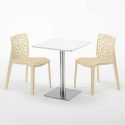 Vierkante salontafel wit 60x60 cm en 2 gekleurde stoelen Gruvyer Hazelnut 