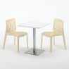 Vierkante salontafel wit 60x60 cm en 2 gekleurde stoelen Gruvyer Hazelnut 