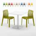 Vierkante salontafel wit 60x60 cm met stalen onderstel en 2 gekleurde stoelen Gruvyer Meringue Aanbieding