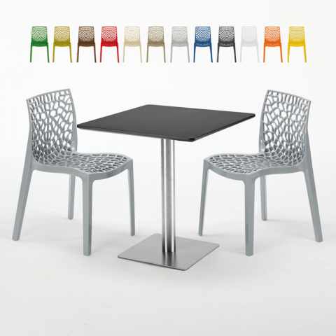 Vierkante tafel 70x70 cm Stalen onderstel en zwart top met 2 gekleurde stoelen Gruvyer Rum Raisin