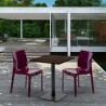 Vierkante tafel 60x60 cm houteffect blad met 2 gekleurde stoelen Ice Kiss 