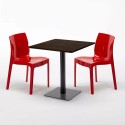 Vierkante tafel 60x60 cm houteffect blad met 2 gekleurde stoelen Ice Kiss 
