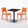 Vierkante tafel 60x60 cm met 2 gekleurde stoelen Paris Kiss 
