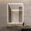 Badkamerspiegel met anti-condens functie en achtergrondverlichting 70x90 cm Vindur XL Aanbod