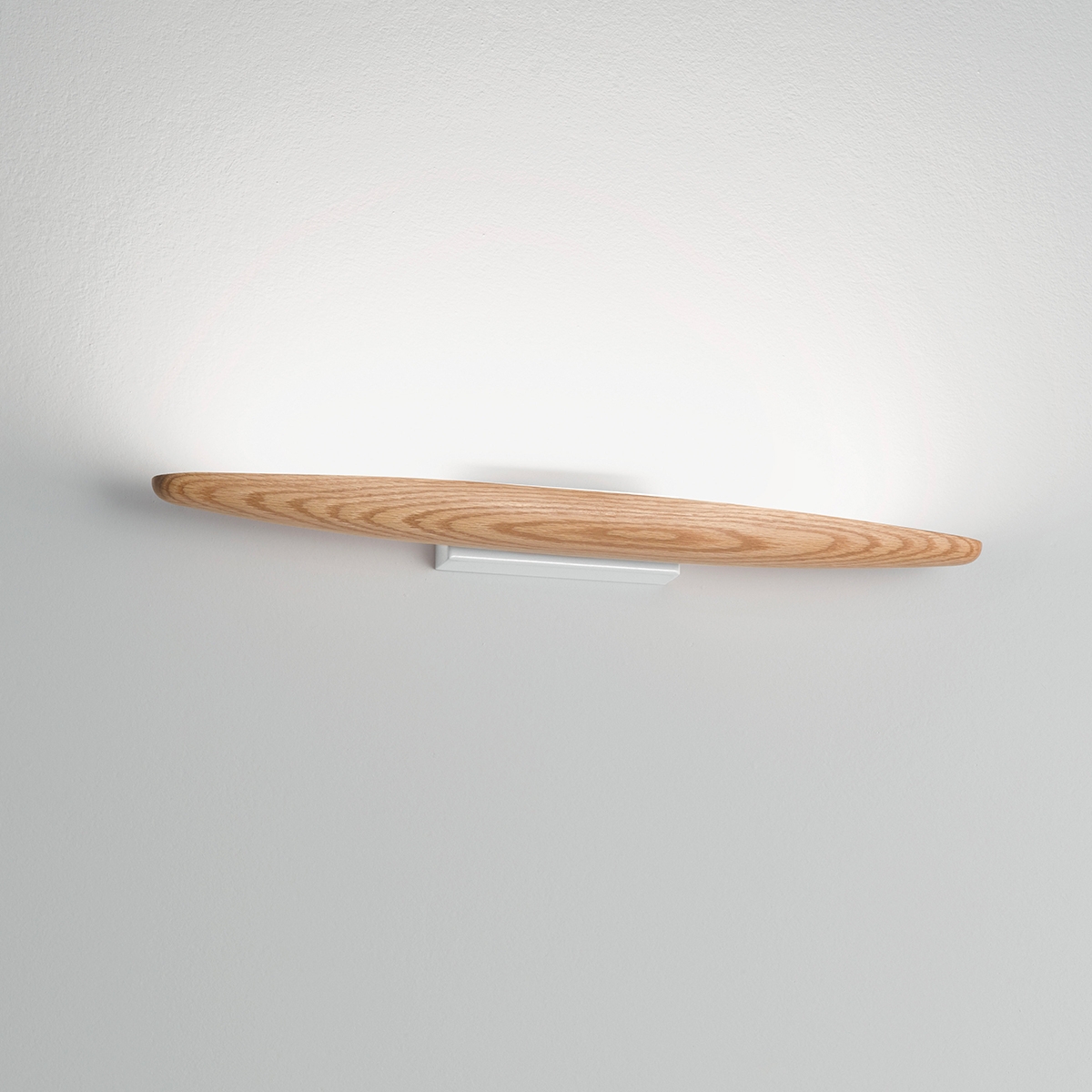 Moderne LED-wandlamp in hout en metaal Ribot-P Aanbieding Moderne LED-wandlamp in hout en metaal Ribot-P Aanbieding