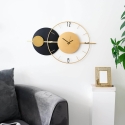 Wandklok 81x50cm modern design goudkleurig metaal Tijd Verkoop