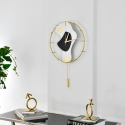 Moderne wandklok 42x67cm van goudkleurig metaal met slinger Bynok Verkoop
