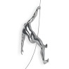 Klimmersbeeldje wandsculptuur van hars met metaal-effect Bata-M Korting