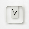 Metalen wand- en tafelklok 20x20cm modern design Nova Korting