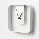 Metalen wand- en tafelklok 20x20cm modern design Nova Kortingen