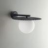 Vintage metalen wandlamp met ronde witte glazen kap Chaplin AP Verkoop