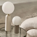 Moderne design tafellamp met ronde matglazen lampenkap Delphine Verkoop