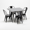 vierkante tafel en industriële metalen stoelen in Lix-stijl flushing 