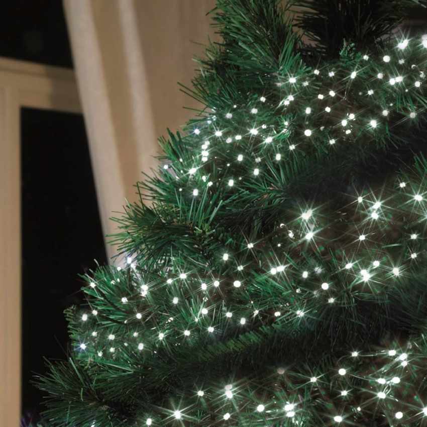 Kerstverlichting LED zonneenergie ecologisch en modern