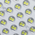 Draagbare LED-schijnwerper 600W met zonnepaneel 5000 lumen en afstandsbediening Inluminatio XXL Voorraad