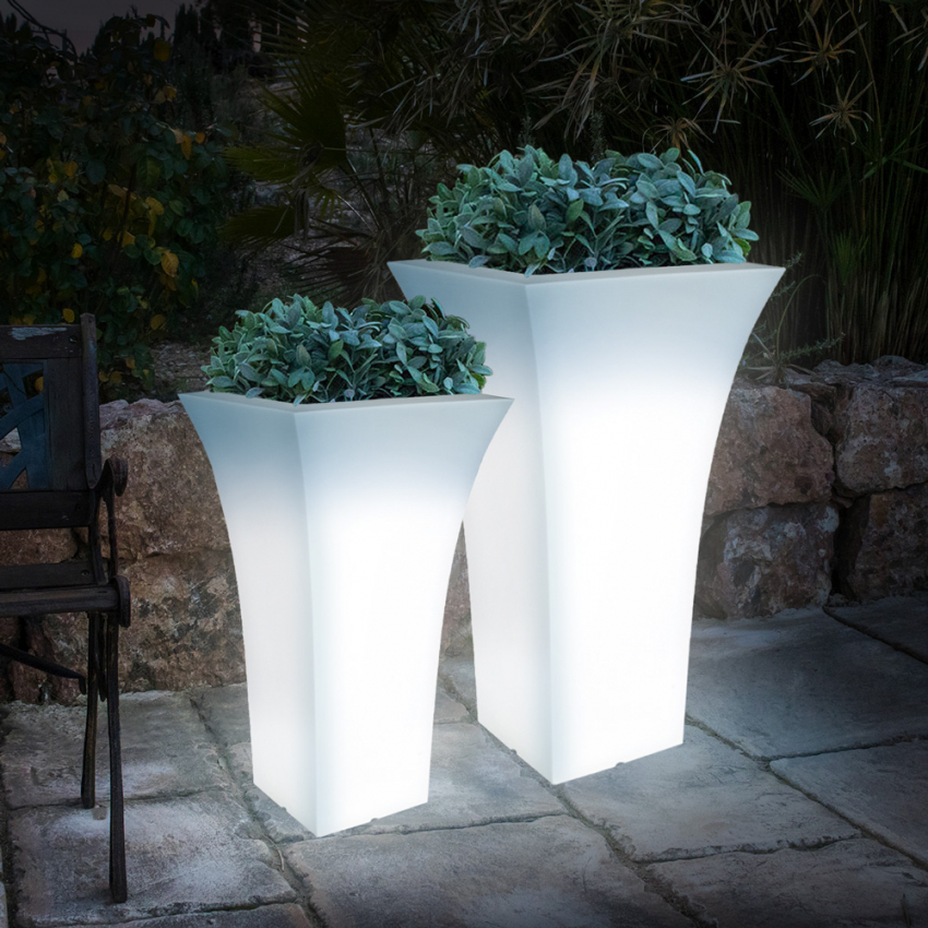 klap nietig ticket Patio hoge vierkante verlichte buiten plantenbak in modern design met licht  kit