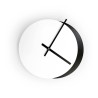 Moderne minimalistische ronde witte zwarte wandklok Eclissi Aanbod