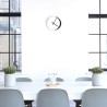 Moderne minimalistische ronde witte zwarte wandklok Eclissi Voorraad