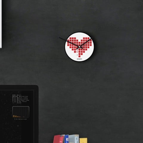 Moderne ronde wandklok videogame arcade Love Invaders Aanbieding